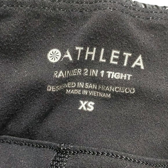 ATHLETA Black Rainier 2 in 1 Tight Leggings Shorts Athleisure Womens - Picture 10 of 10